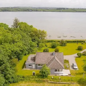  Holiday home 2 Bed Waterfront - Close To Courtmacsherry