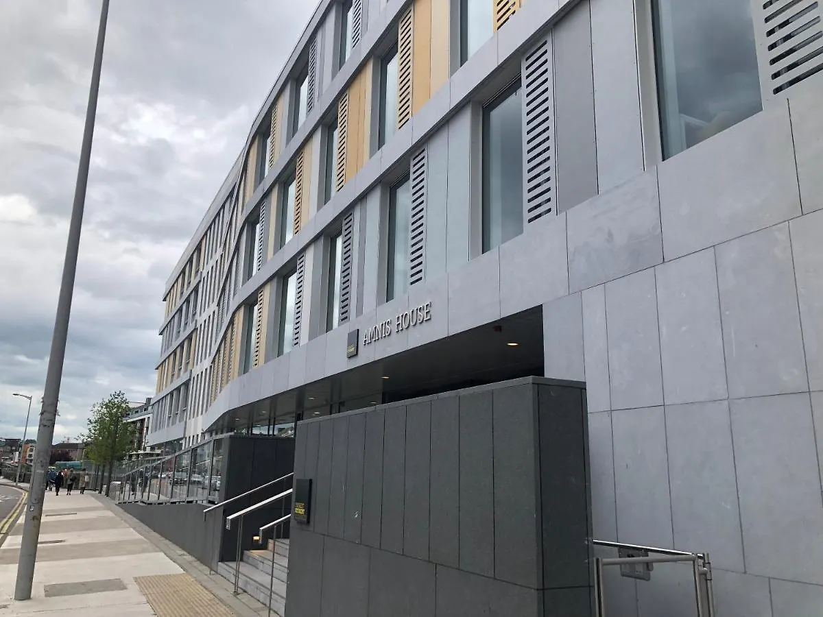 Yugo Explore - Amnis House Cork Apartment